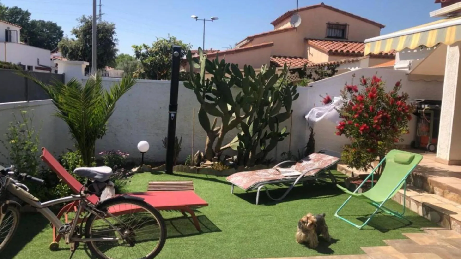 בית נופש הוילה Casa Acogedora De 2 Plantas אמפוריבראבה